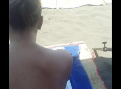 Sexo romantico en la playa