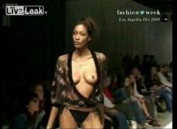 Fashion Model Anal