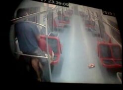 Video En El Metro De Luna Bella