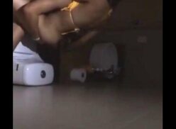 Videos De Mujeres Espiadas En El Baño