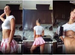 Rachel Cook Striptease y cocinar nuevo fuga