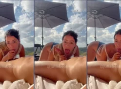 Juliabeatriss disfrutando de su Privacy mientras le hace una mamada a su pareja al aire libre