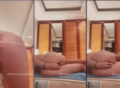 Brunna Senas haciendo ruidos de placer al tocarse el culo mientras usa un vibrador en su clítoris