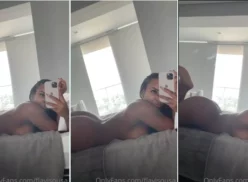 Flaviane Souza sensualizándose con desnudez y luciendo su gran culo recostada en la cama