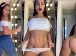 Mira a Steffy Moreno bailando con su culo perfecto toda tuerta y luciendo sin ropa