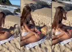 Evy Vieira tocando el culo de su atractiva amiga rubia