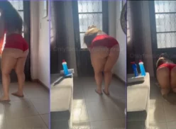 Jana Jenner, una chica con curvas, limpiando en casa en shorts ajustados