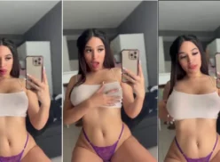 Echa un vistazo a la página OnlyFans gratuita de Paula Flores mientras se rasga las bragas