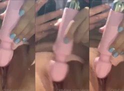 Alejandra Quiroz se hace un intenso squirt mientras se divierte con un vibrador en su carnoso coño