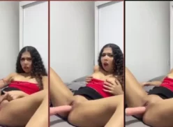 Susana Oliveira Barbosa, una belleza tocándose sensualmente