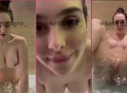 Adolescente desnuda en la bañera mostrando sus grandes tetas y tocándose